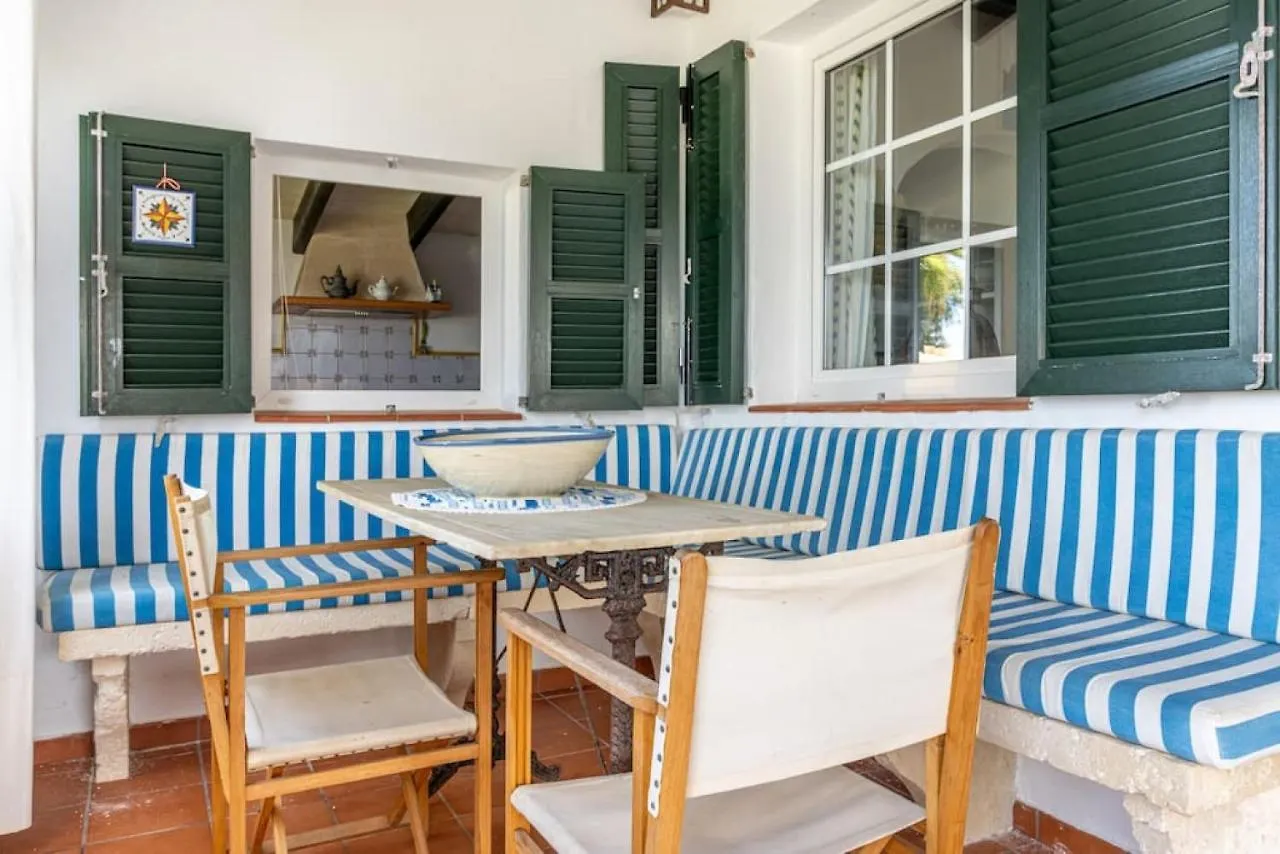 Villa Araucaria Cala'N Bosch   Cala'N Bosch (Menorca)